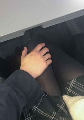嫩模艾栗栗被5p在线观看_DVD在线观看视频